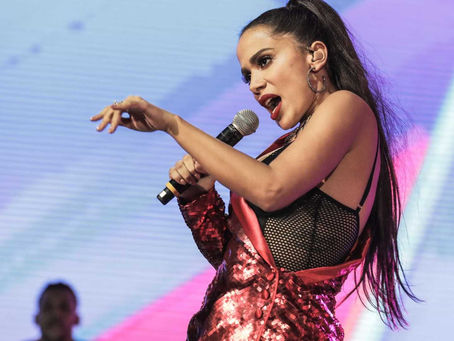 Anitta consegue na Justiça desbloqueio de R$ 2,8 milhões