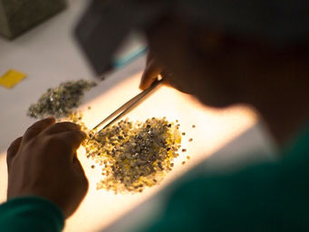 CIBJO, PIRLANTA PAZARLAMASI İÇİN YENİ ISO STANDARDINI DEĞERLENDİRİYOR