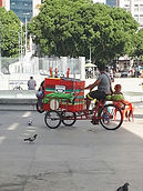 AMBULANTE_DE_ÁGUA_DE_COCO_CHEGANDO_À_PRA