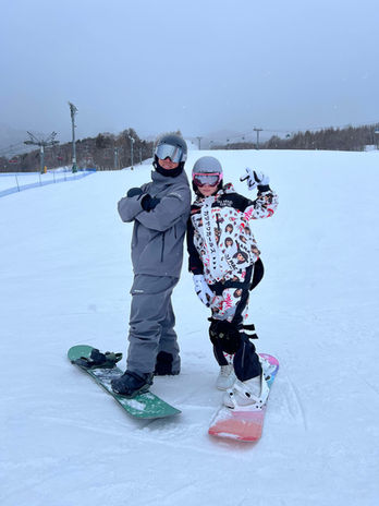 Visnow滑雪學校的富良野滑雪雪教練,以中文廣東話教學,新王子及北之峰區上課