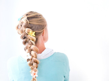 How to brighten up your hair without damage