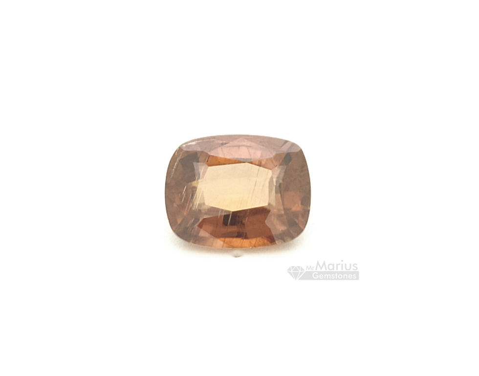 Reddish brown zircon 2,61 ct.