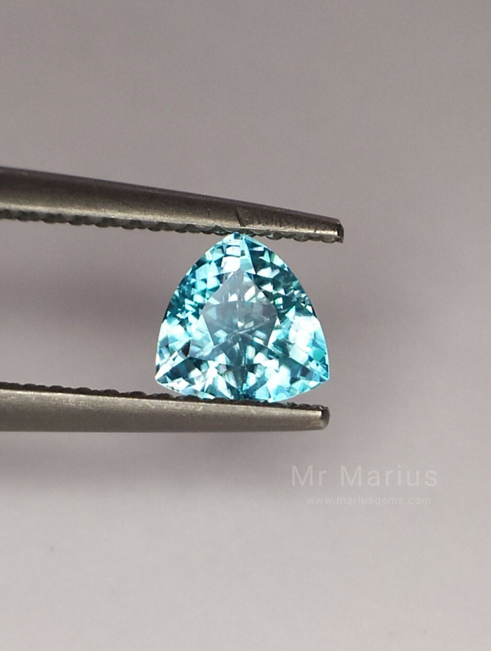 Thumbnail: Blue zircon, trillion shaped. High brilliance.