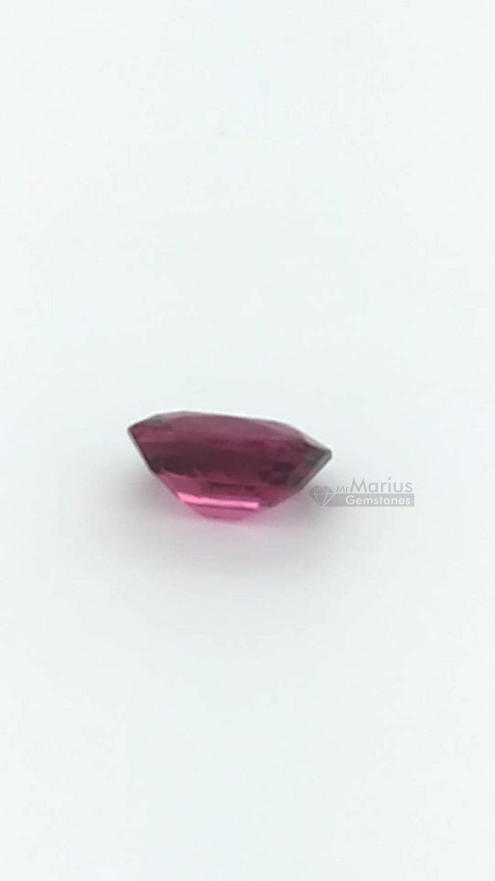 Thumbnail: Rhodolite garnet 1,24 ct. cushion cut. video.