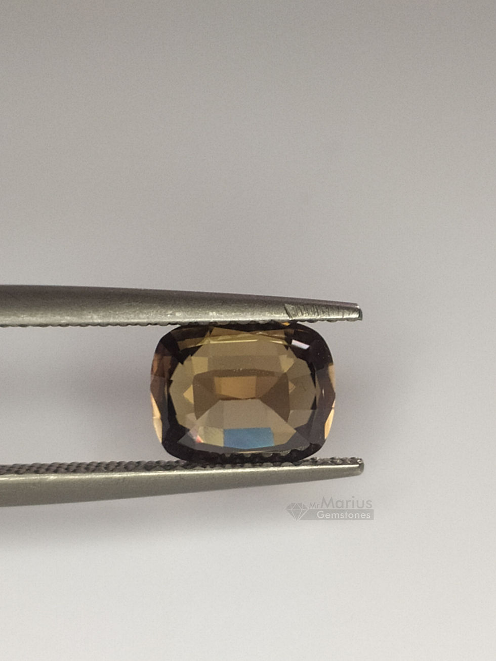Thumbnail: Brown zircon 2,42 ct. Pavillion side.