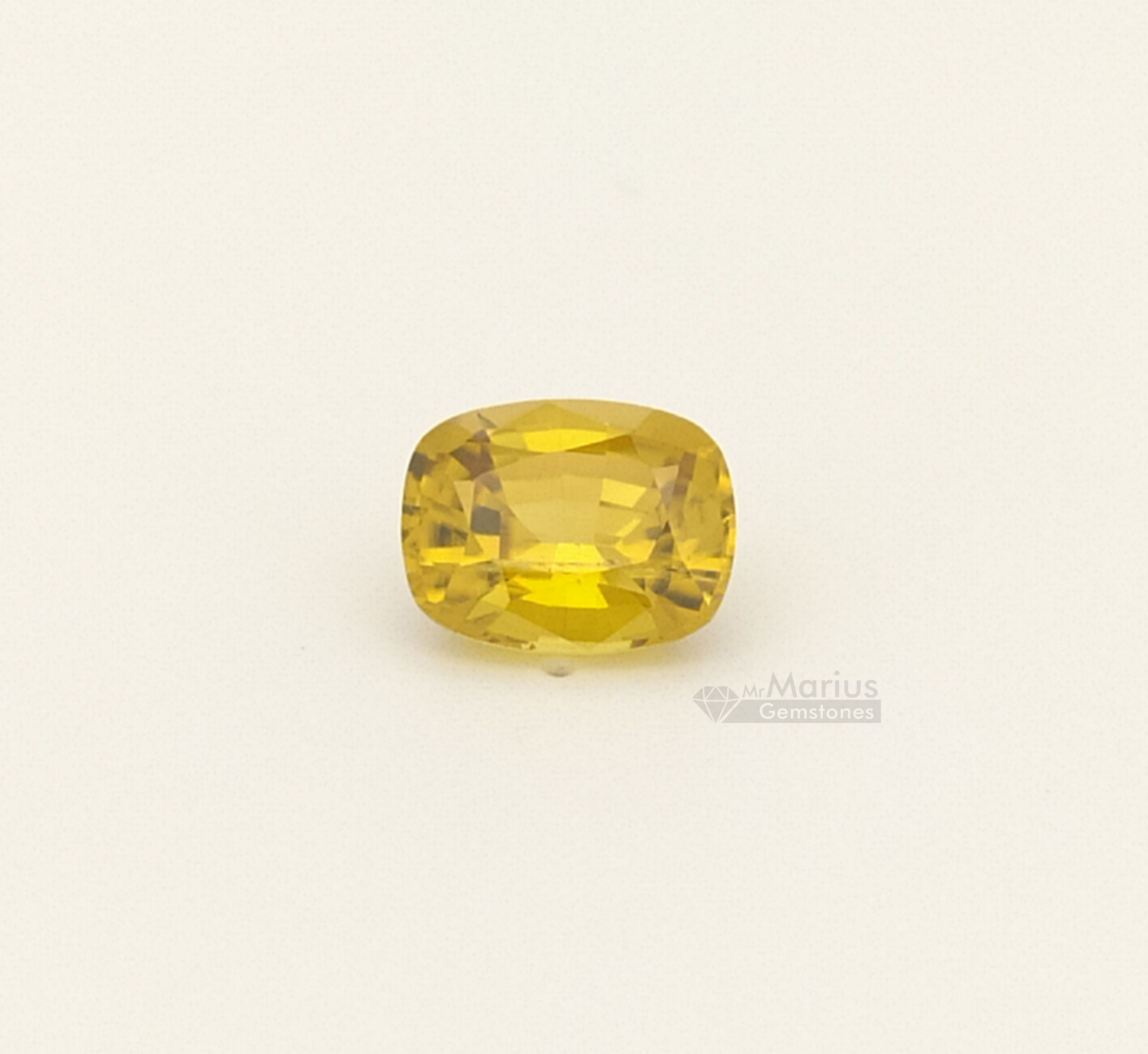 Golden yellow zircon 1,40 ct.