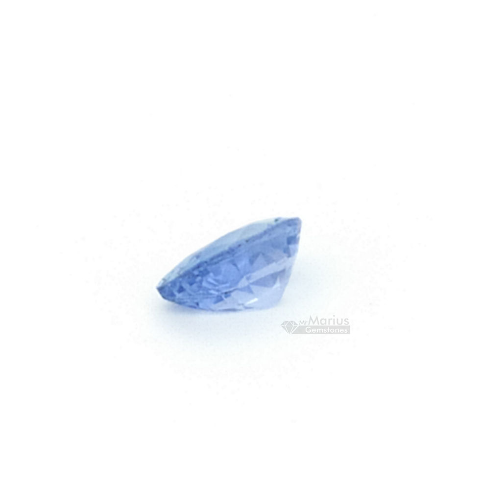Blue unheated sapphire 0,45 ct. pear shaped cut.