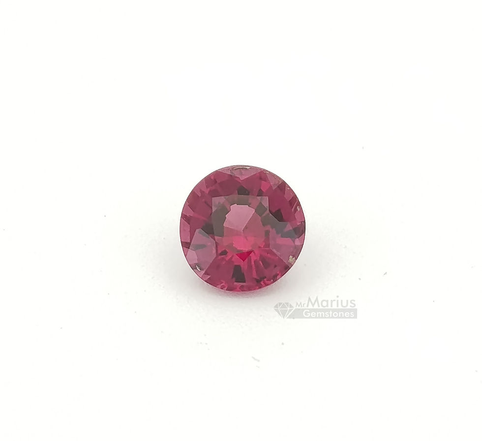 Round cut Rhodolite Garnet 0,72 ct.