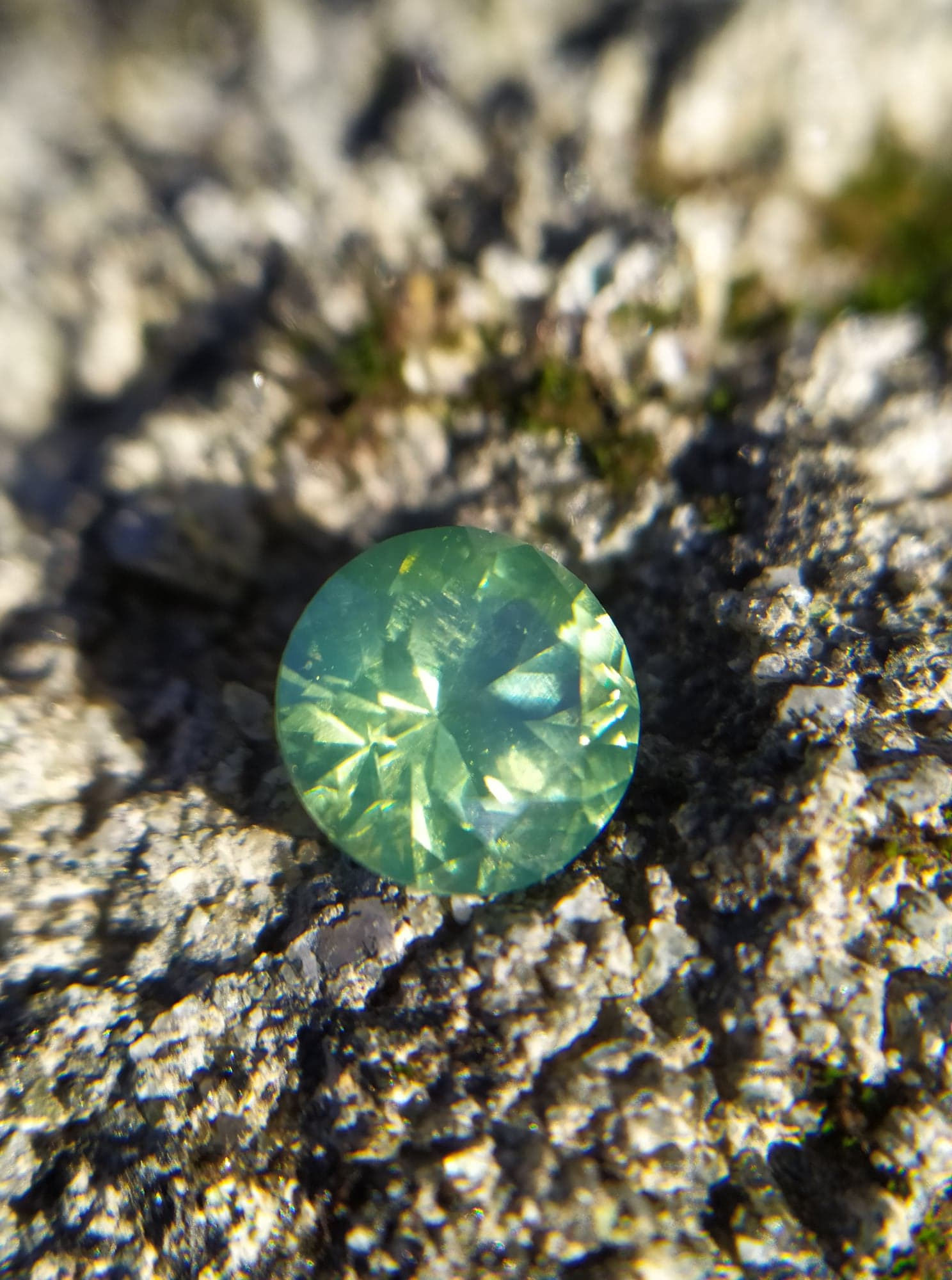 Green Zircon 2,3 carat