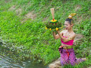 How Thailand Honors Water & Rivers in November: Rituals, Myths & Flavors That Flow Through Thai Culture