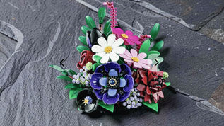 Leaked image of LEGO Botanicals 11513 Dark Flowers showing gothic dark floral build from the LEGO Builder app