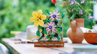 LEGO Spring Set 40683 Flower Trellis Display GWP Officially Revealed | 1st April 2024