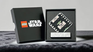 Official LEGO Star Wars 5010320 Mandalorian and Grogu Display GWP lenticular display set