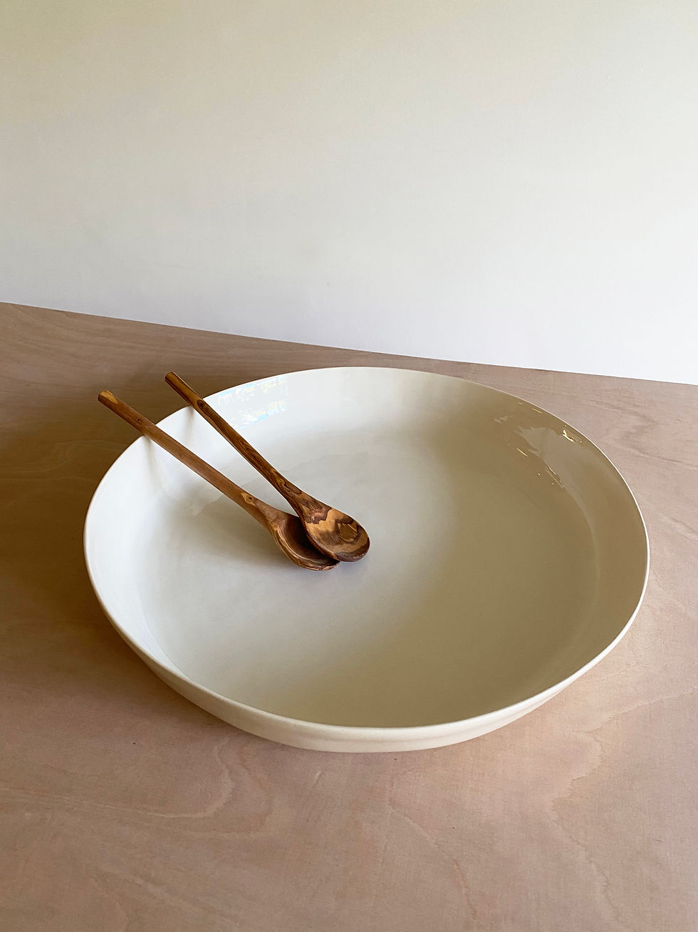 Thumbnail: Brickett Davda Large Earthenware Low Bowl, Milk