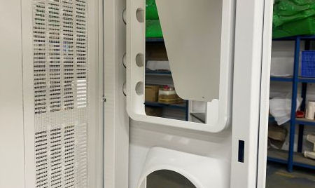 L'art de fabriquer des boîtiers conducteurs en aluminium oxydé pour les armoires de stockage d'énerg