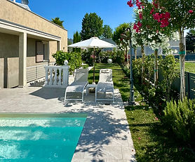 Moderne Villa mit Pool in Sirmione am Gardasee
