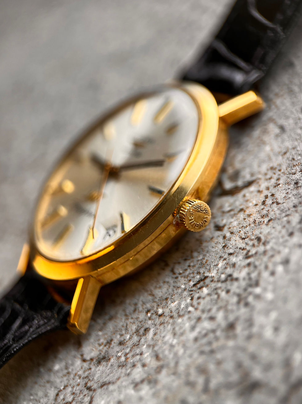 Thumbnail: Longines Flagship Vintage Dress Watch 18Kt Gold Case Automatic Ultra Chron