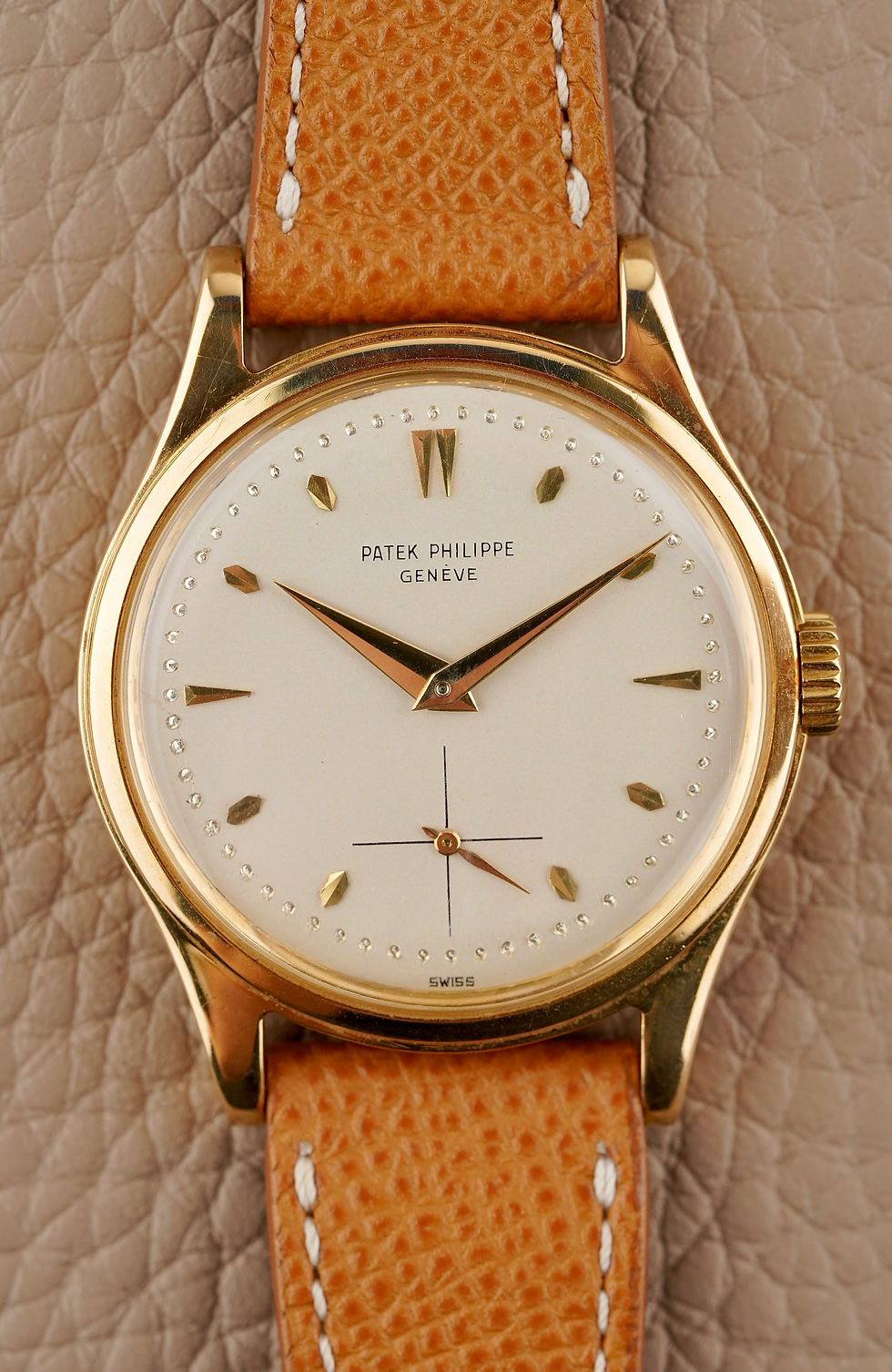 Thumbnail: Patek Philippe Calatrava Vintage Watch Ref 2509 FB 18kt Gold Case with Extract
