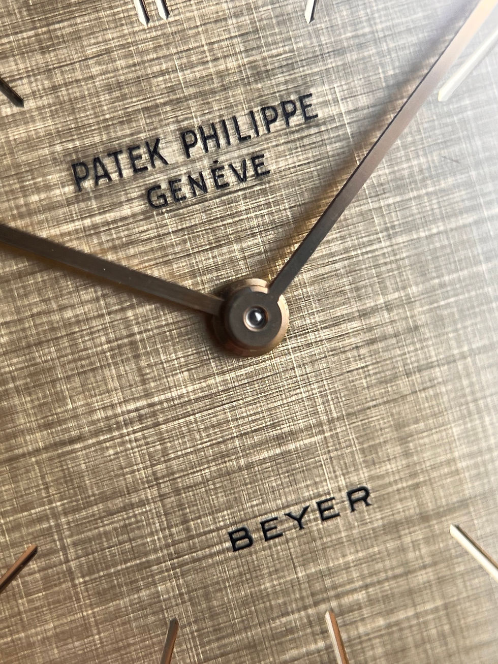Thumbnail: Patek Philippe Calatrava Vintage Ref3426 18K Rose Gold Linen Beyer Retailed Dial