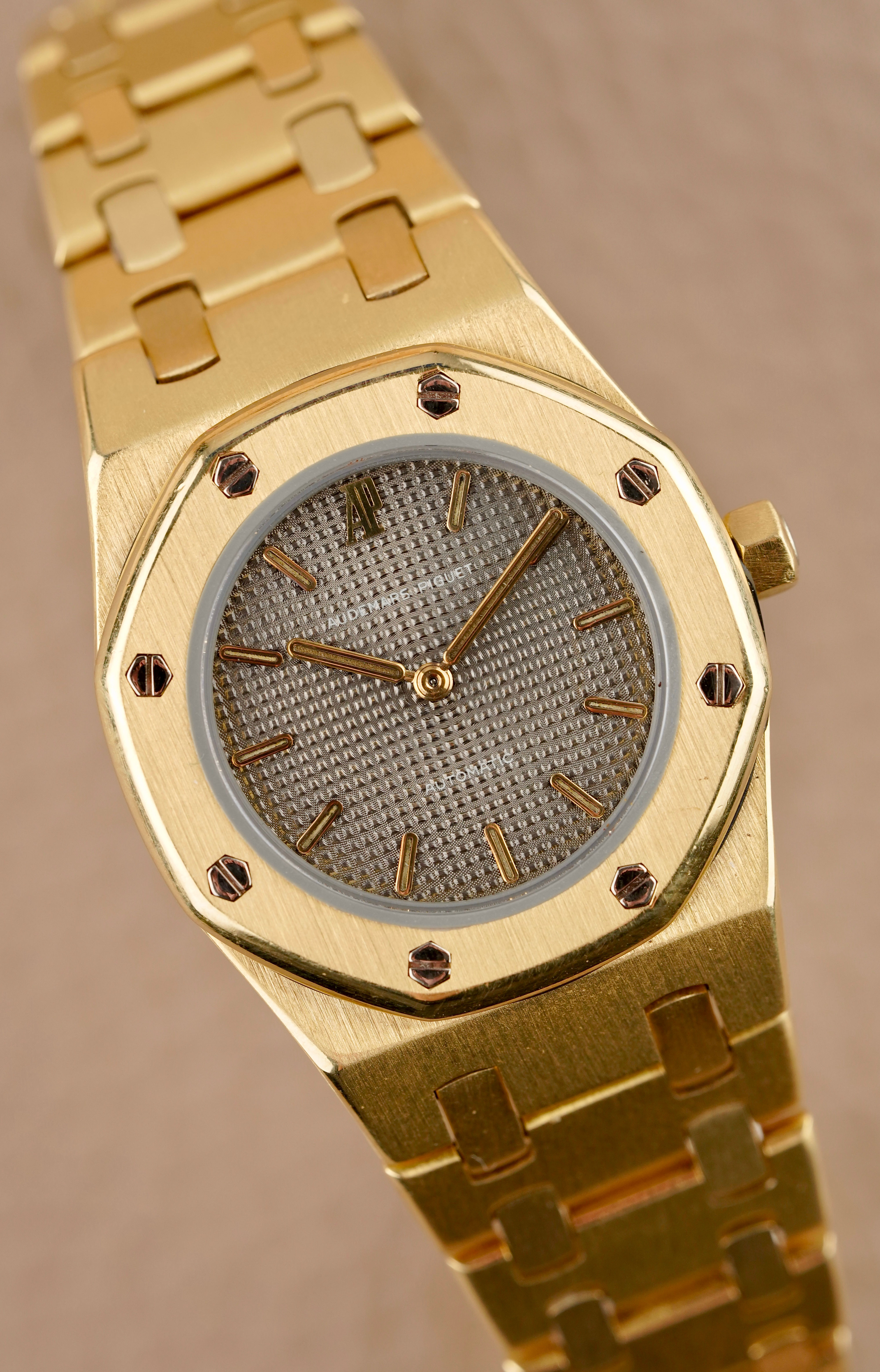 Audemars Piguet Royal Oak Vintage Ref 8638BA 18Kt Yellow Full Gold Automatic