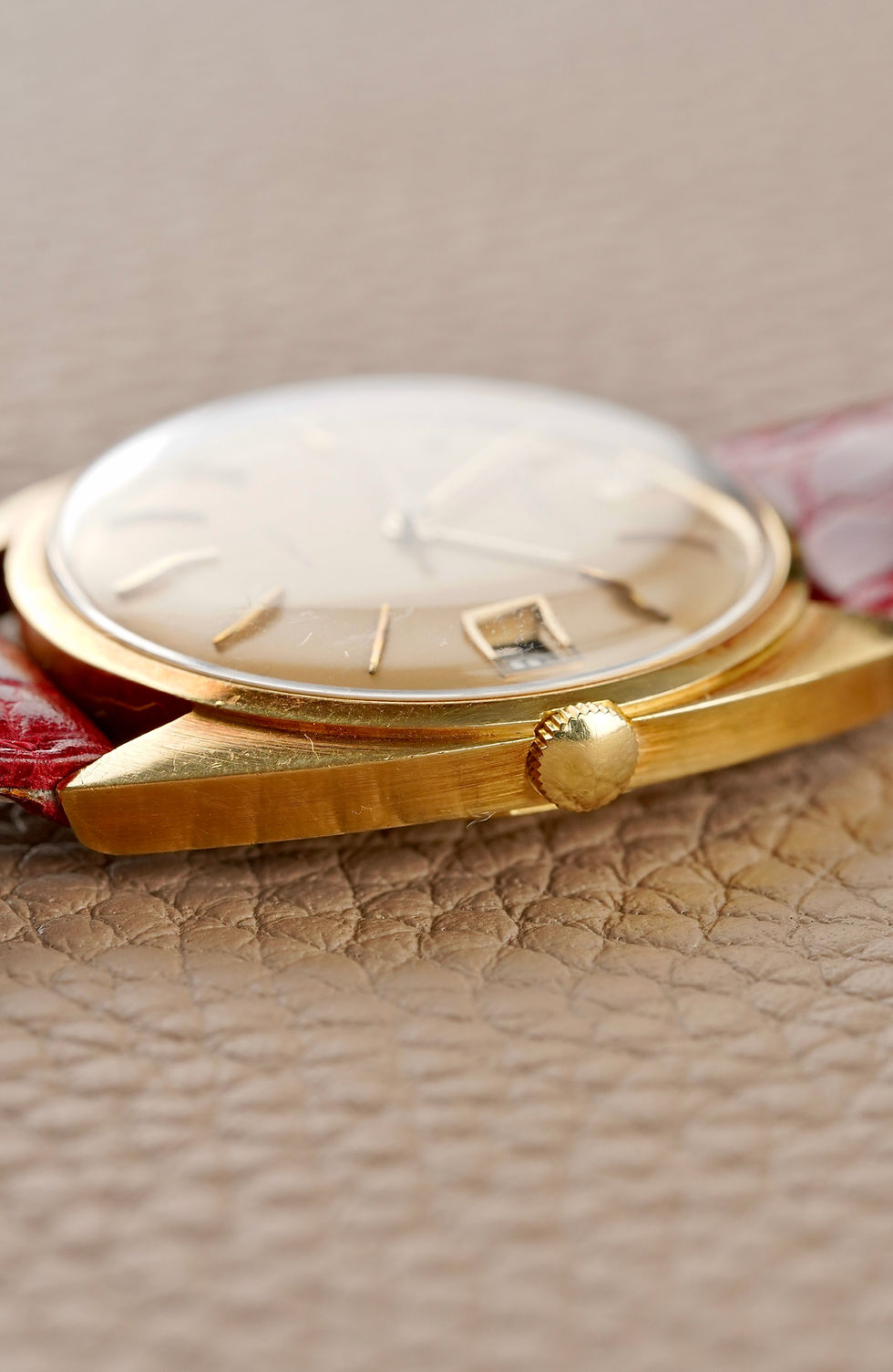 Thumbnail: Audemars Piguet Tonneau Automatic Vintage Dress Watch Ref 5205BA 18K Yellow Gold