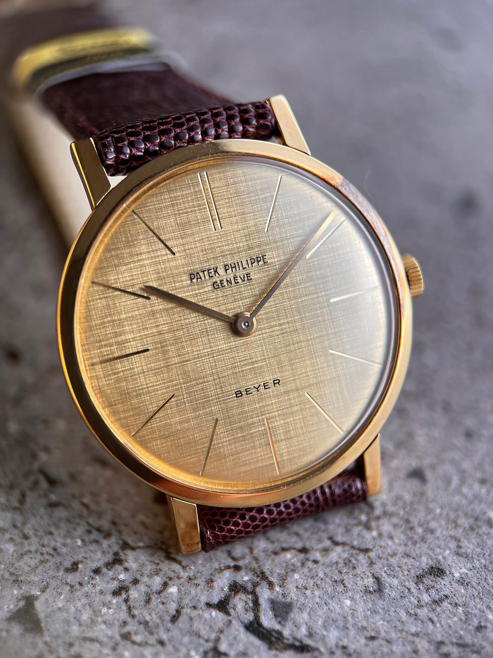 Thumbnail: Patek Philippe Calatrava Vintage Ref3426 18K Rose Gold Linen Beyer Retailed Dial