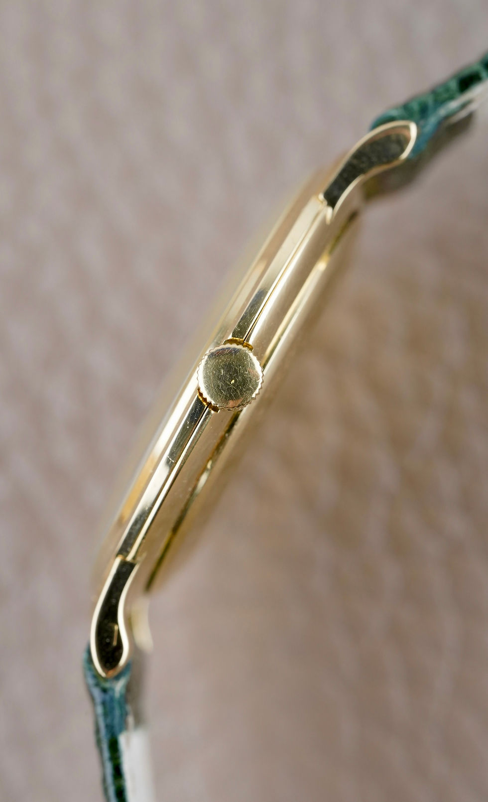 Thumbnail: Vacheron&Constantin Extra Plat cal K1001/1 Dress Watch 18Kt Yellow Gold  Case
