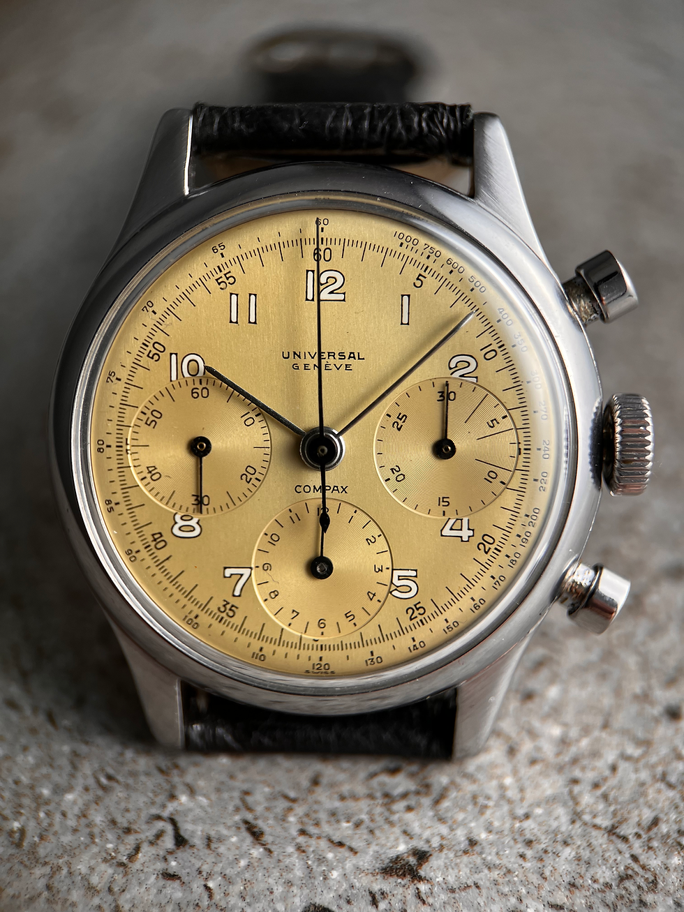 Thumbnail: Universal Geneve Compax Vintage Chronograph Rare Lemon Dial ref 224105