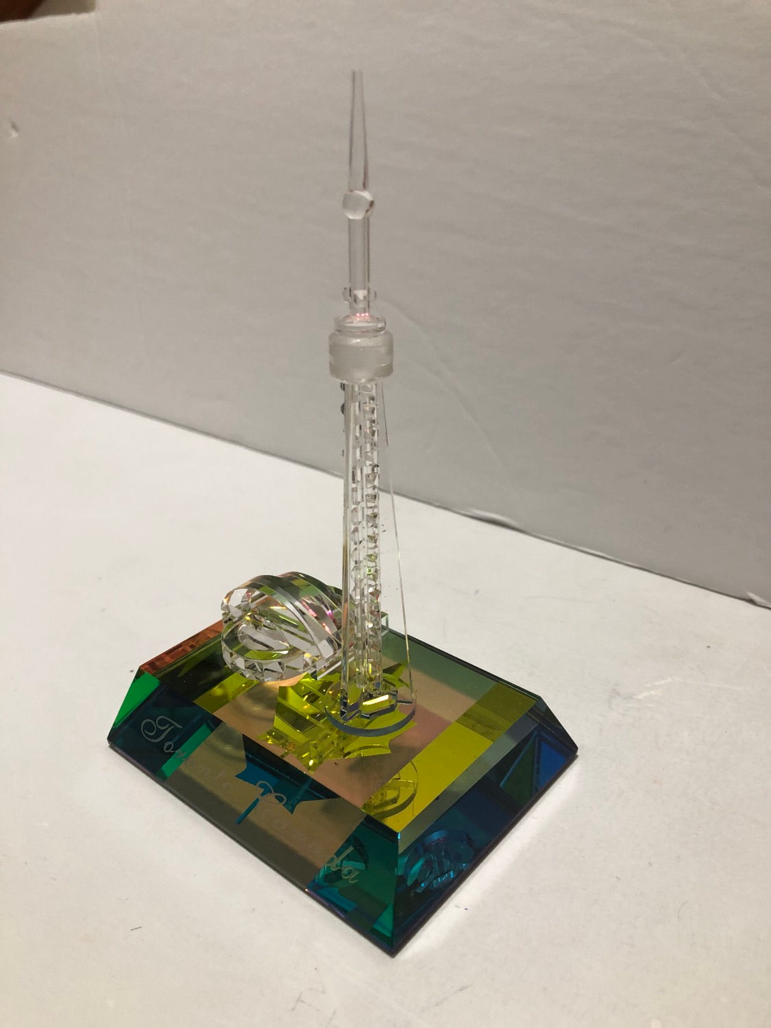 CN Tower with Sky Dome Crystal Show Piece 