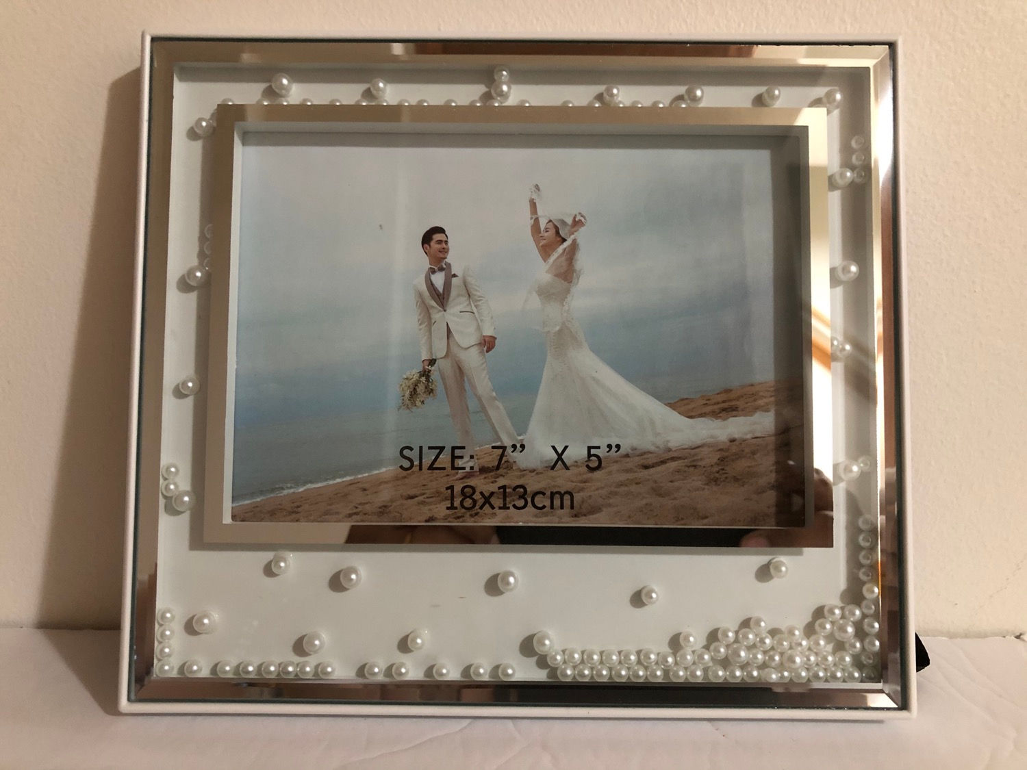 Moving Pearl Frame 7 by 5
