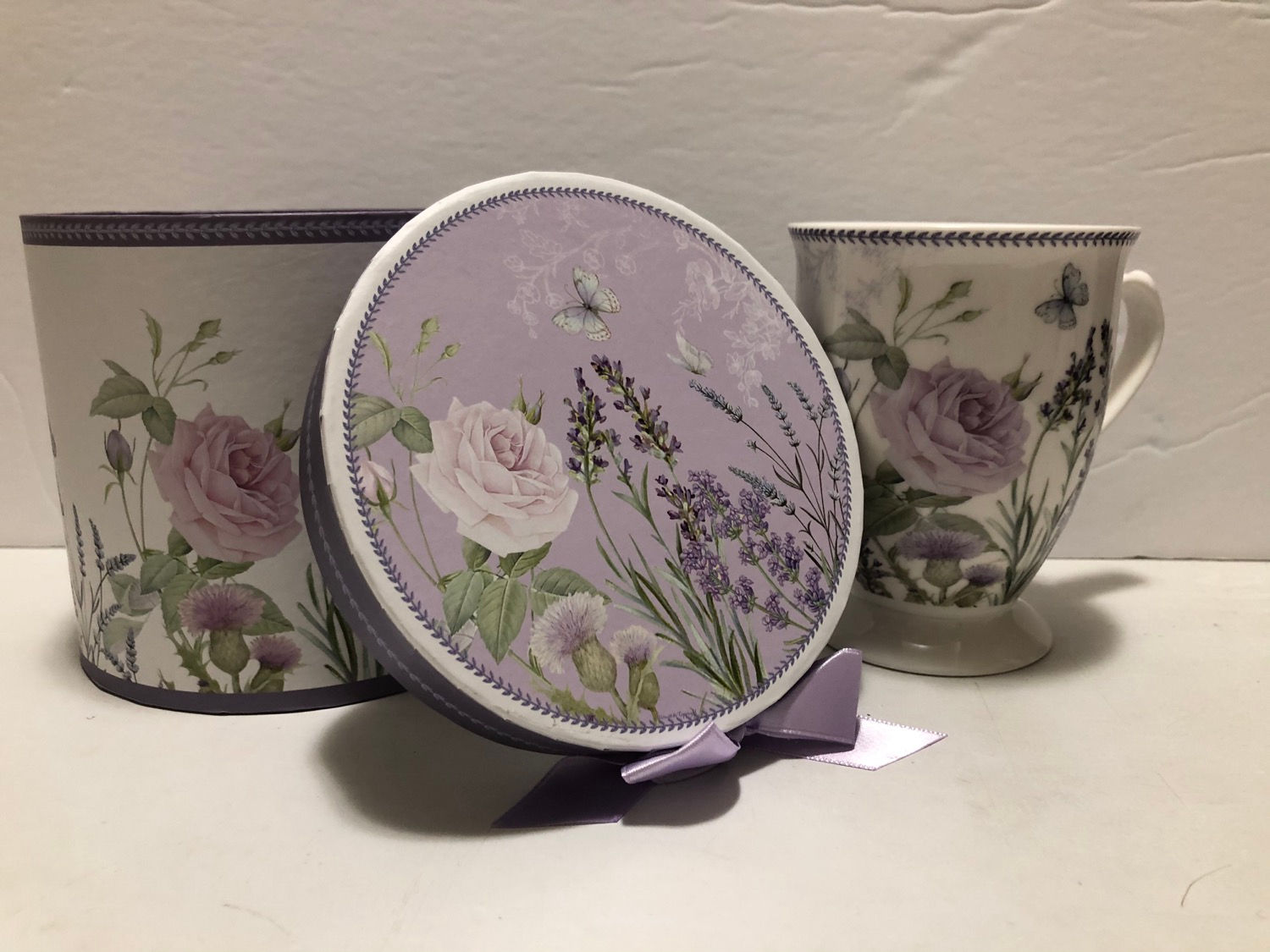 Beautiful Ceramic Purple Mug in a Gift Box