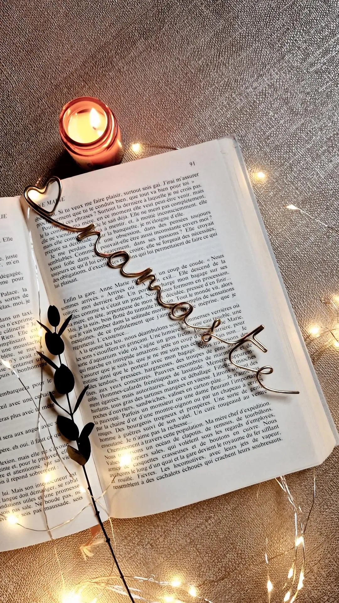 Marque-pages "namaste" filaire doré 