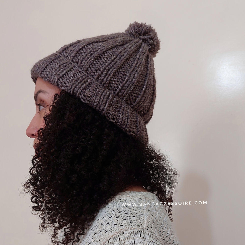 Bonnet en tricot avec doublure en satin de soie ( avec ou sans pompon)