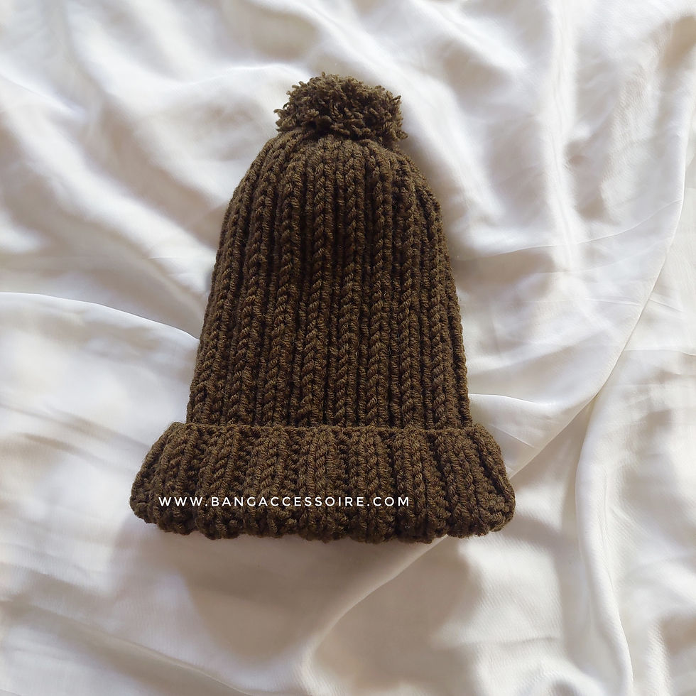 Miniature : Bonnet en tricot avec doublure en satin de soie ( avec ou sans pompon)