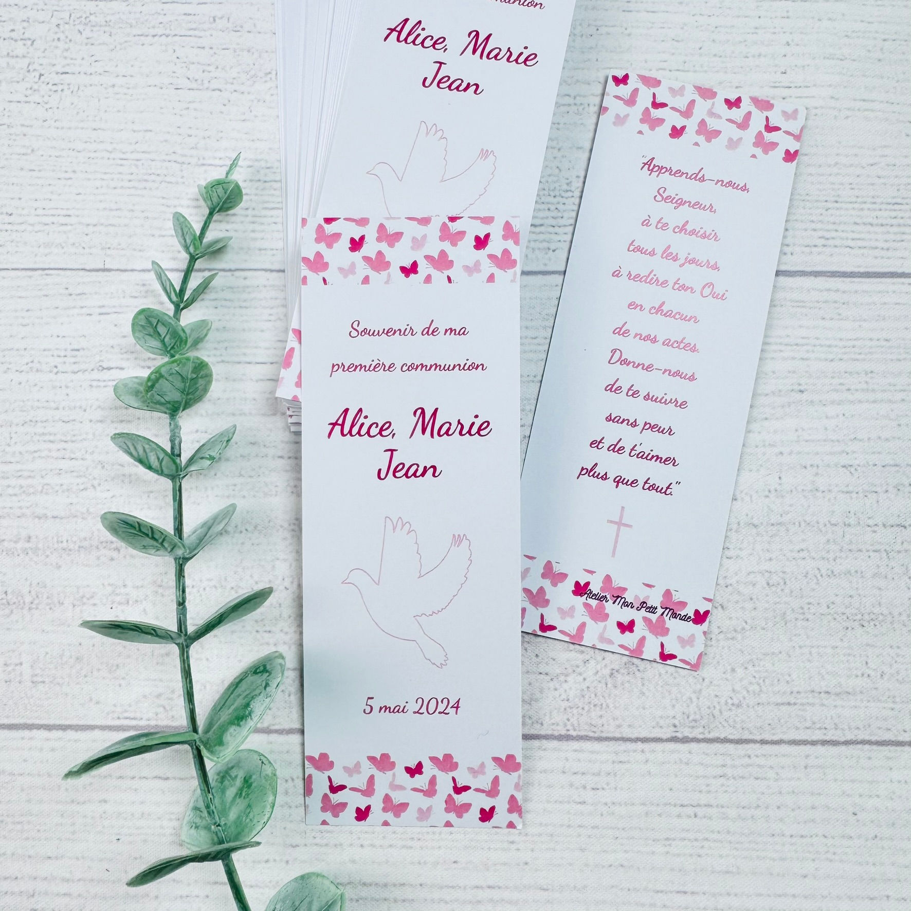 Signets religieux motif Papillons roses (couleurs au choix)