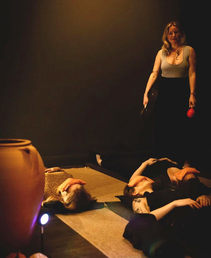 Louise, BACP registered integrative psychotherapist in Paisley, Renfrewshire.