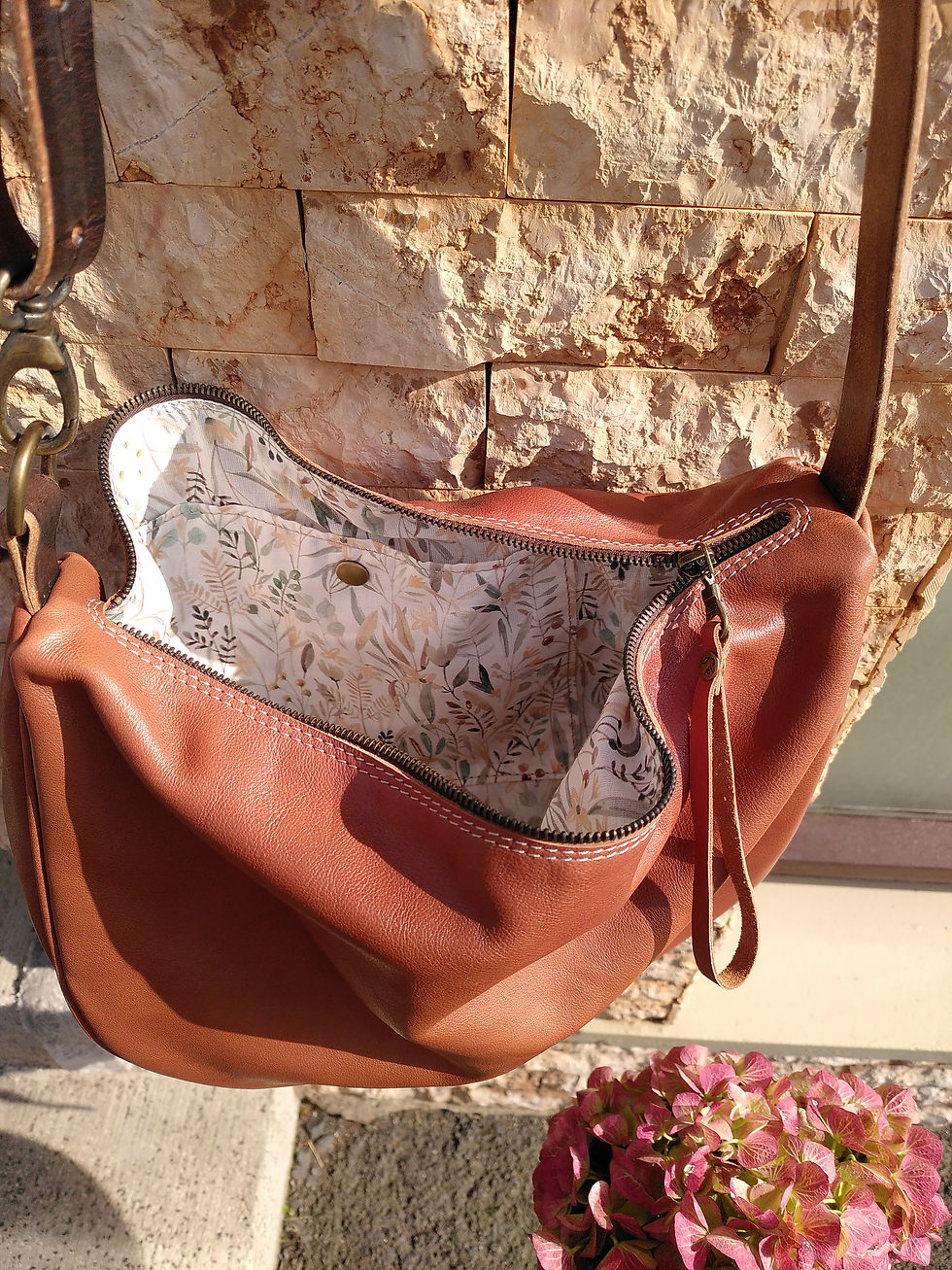 Miniaturbild: Schulter-/ X-Body-Bag "Lua"