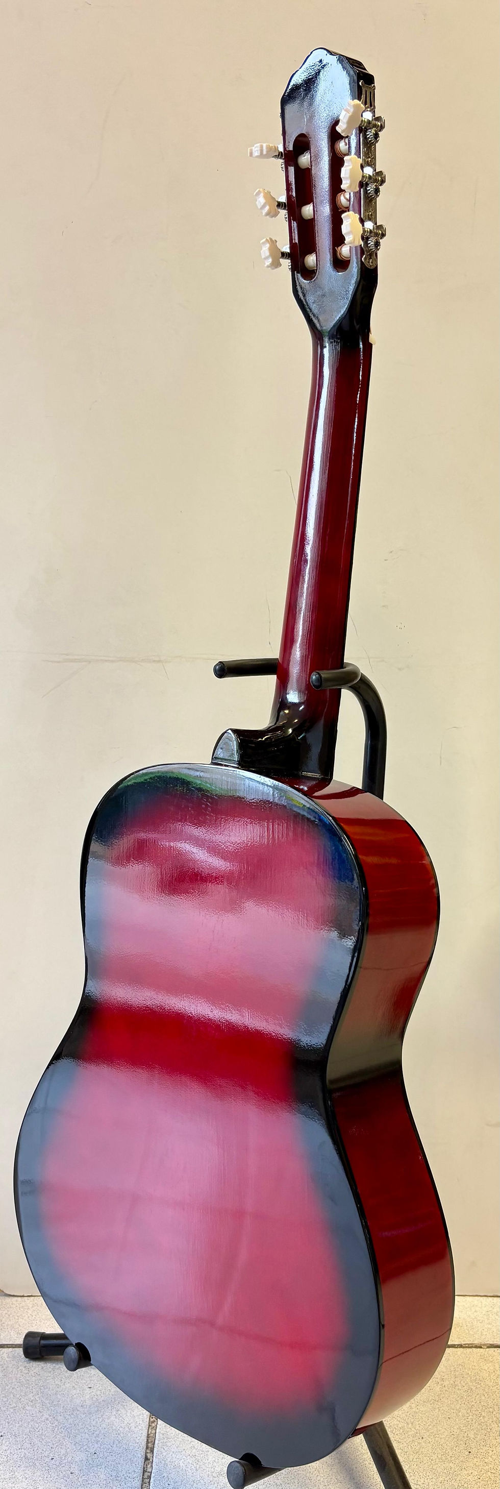 Küçük resim: Madrid Klasik Gitar 4/4 – Tam Boy