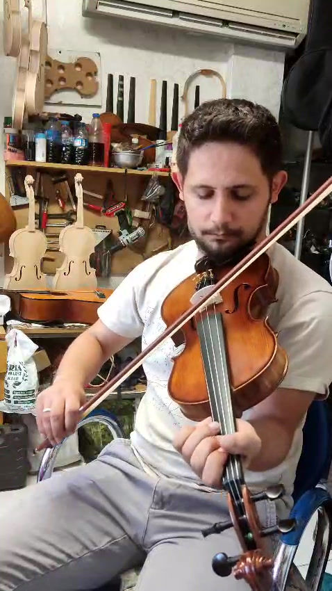 Küçük resim: Hareli Masif Ağaçtan Kaliteli 4/4 Keman