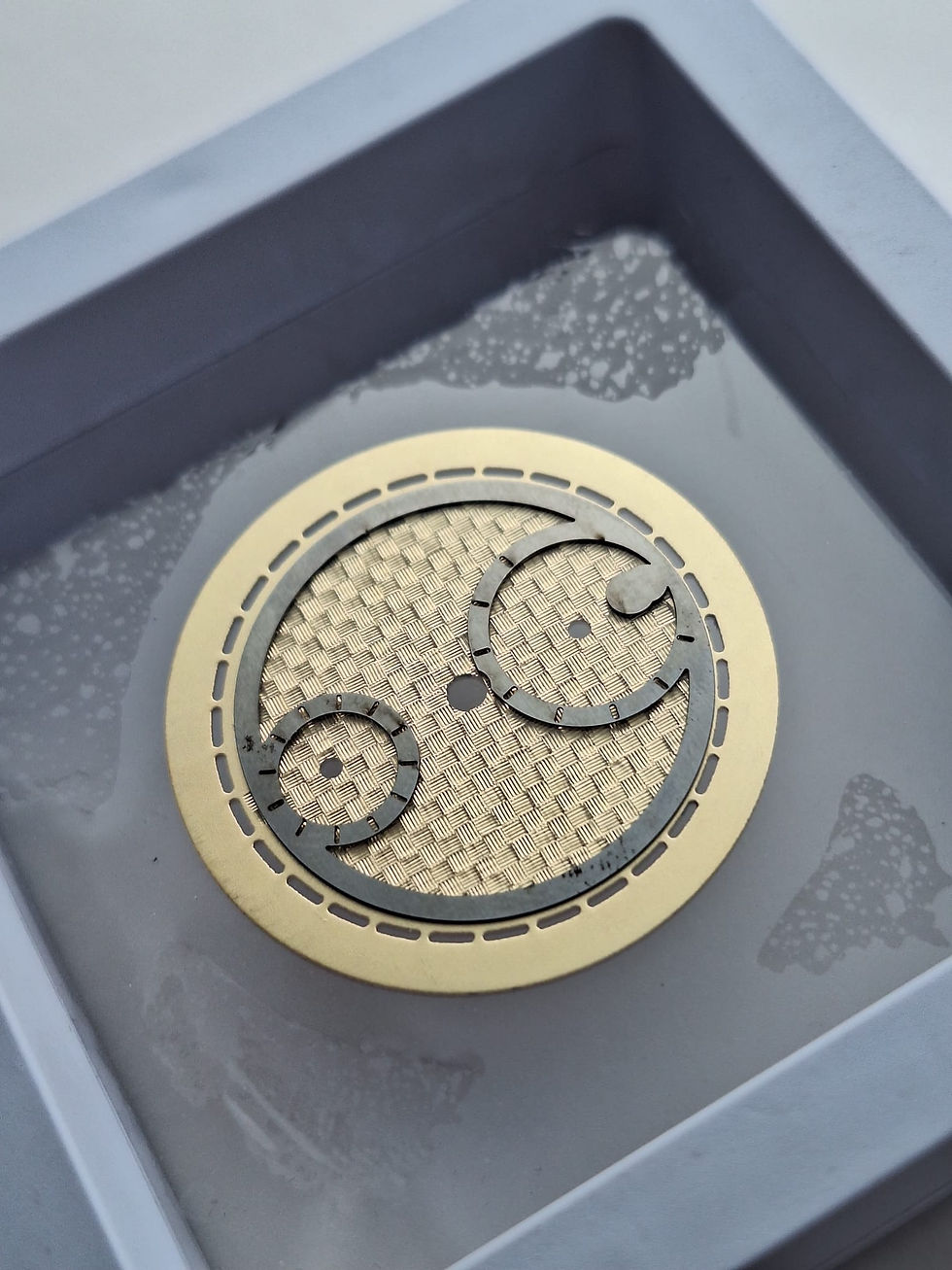 Miniaturbild: Robot Artisan hand engraved 8 Days Power Reserve