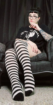 goth alt girl punk amazon goddess sole circus youtube foot fetish phoenix arizona worship session dominatrix model socks soles lick kiss