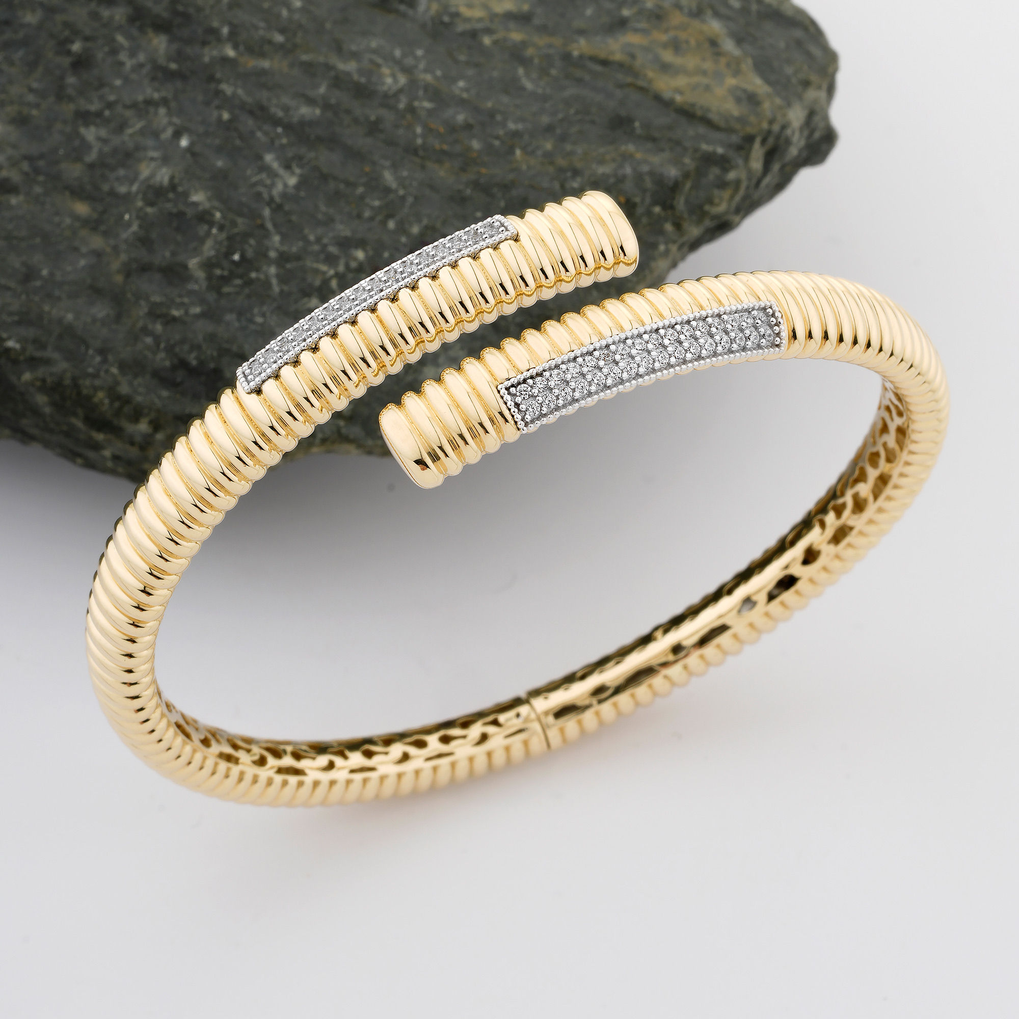 Dual Arc Diamond Cuff