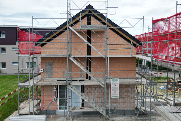 Neubau Siedlung Kleeblatt, Vier Einfamilienhäuser, Aarwangen, Oberaargau