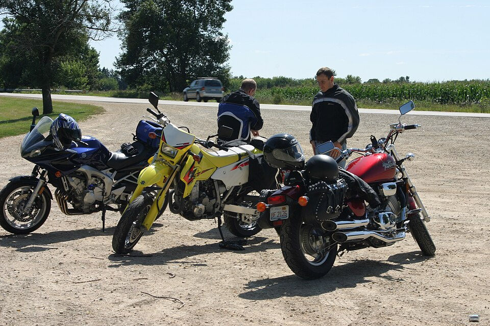 group ride featuring drz400 and two other bikes
