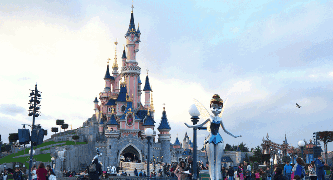 disneyland-paris-france-castle-cindrella.gif