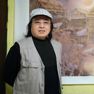 个人作品《故乡月》合影_副本_edited.jpg
