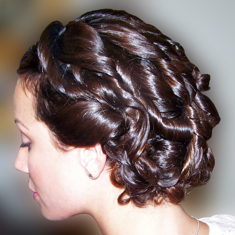 Example of Dionstyles makeup artistry and hairstyling