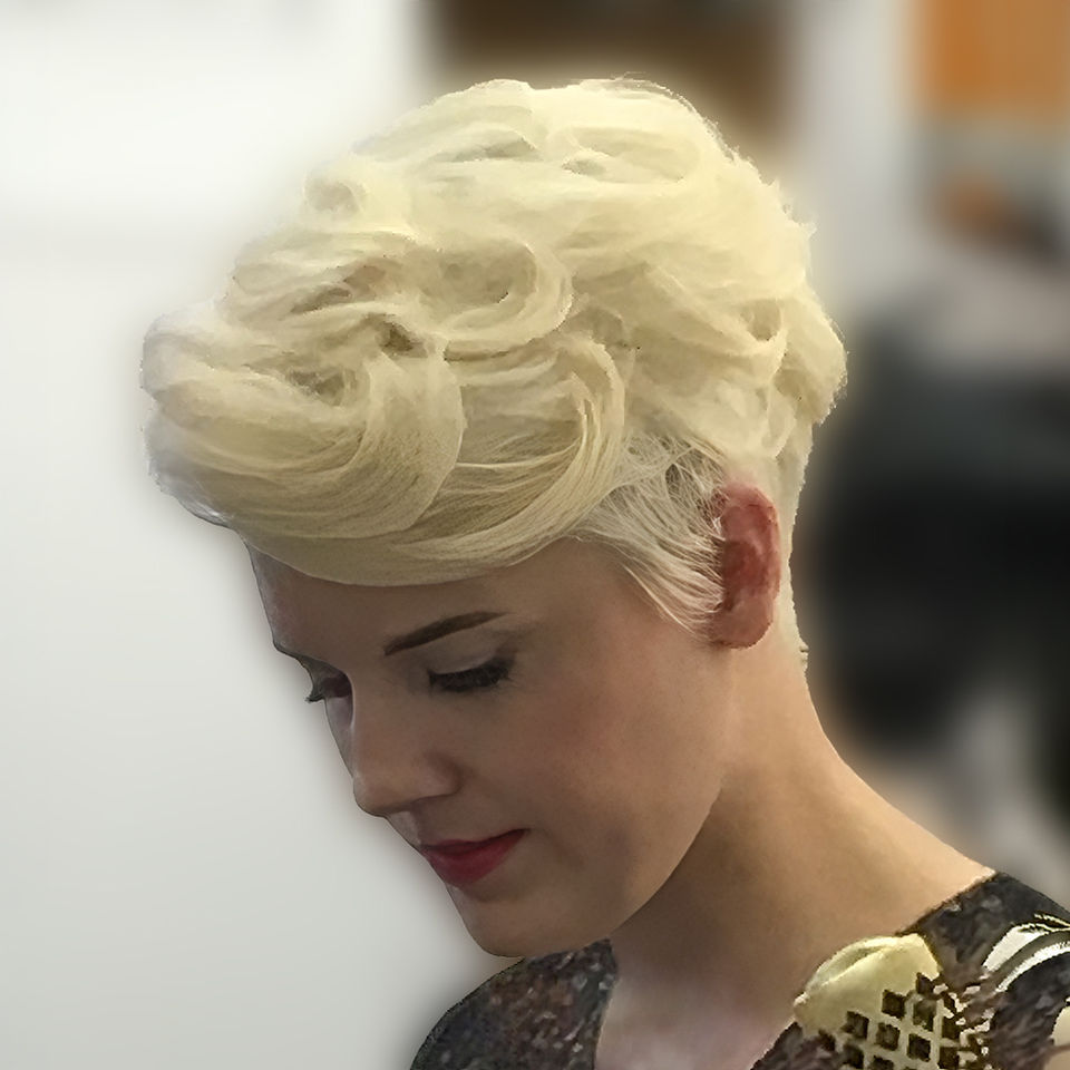 Example of Dionstyles makeup artistry and hairstyling