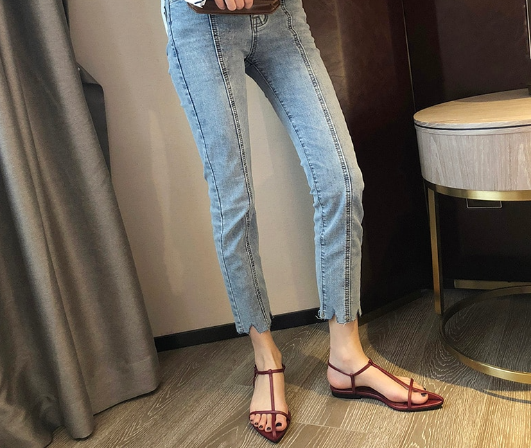 תמונה ממוזערת: Women Flats Sandals Pointed Toe Narrow Band Design Sandals Ankle Buckle Strap Cl