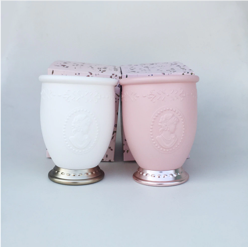 תמונה ממוזערת: Brush Holder - White/Pink Luxurious Makeup Brushes Storage Container